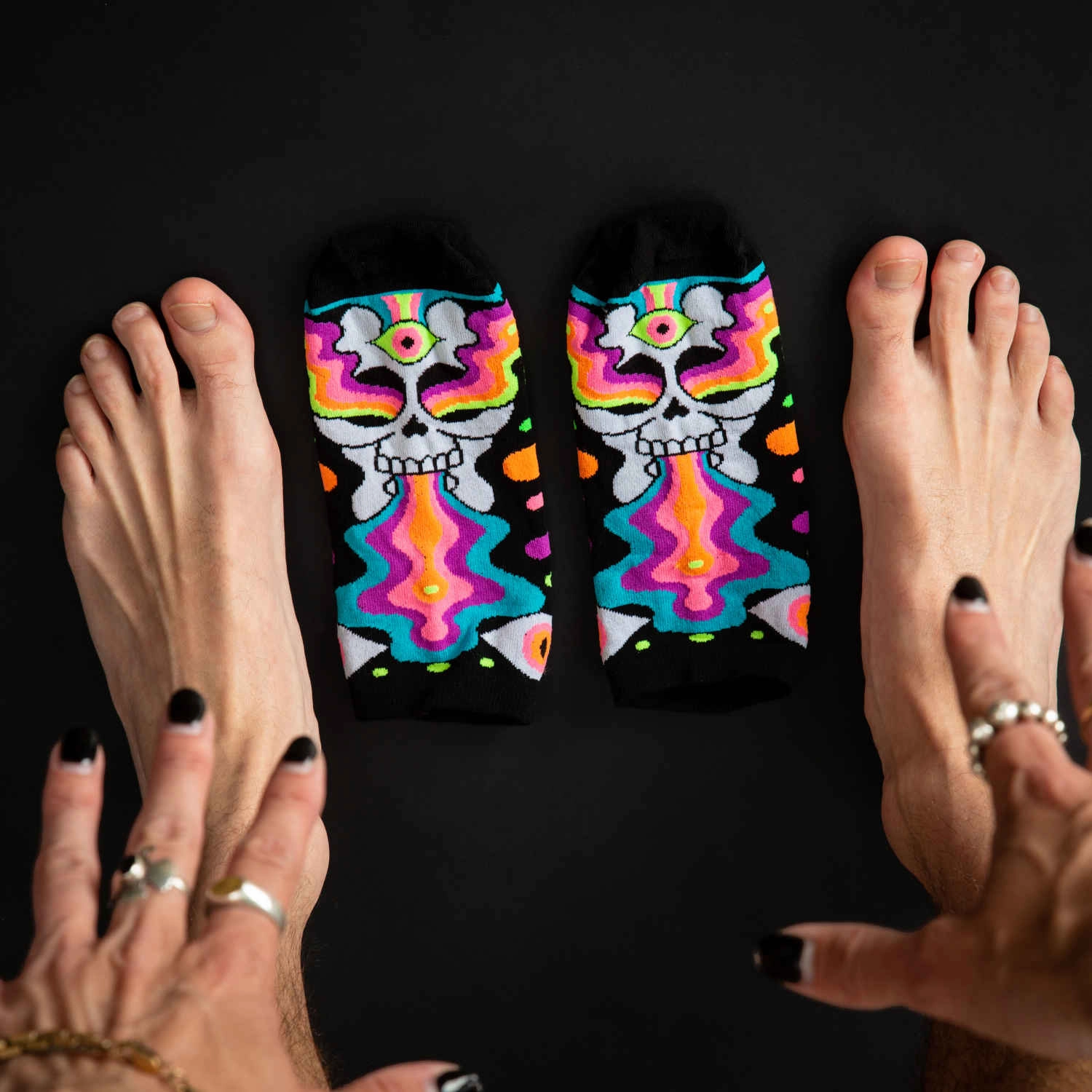 Eye of the Doomed Quarter - Quarter Crew Socks