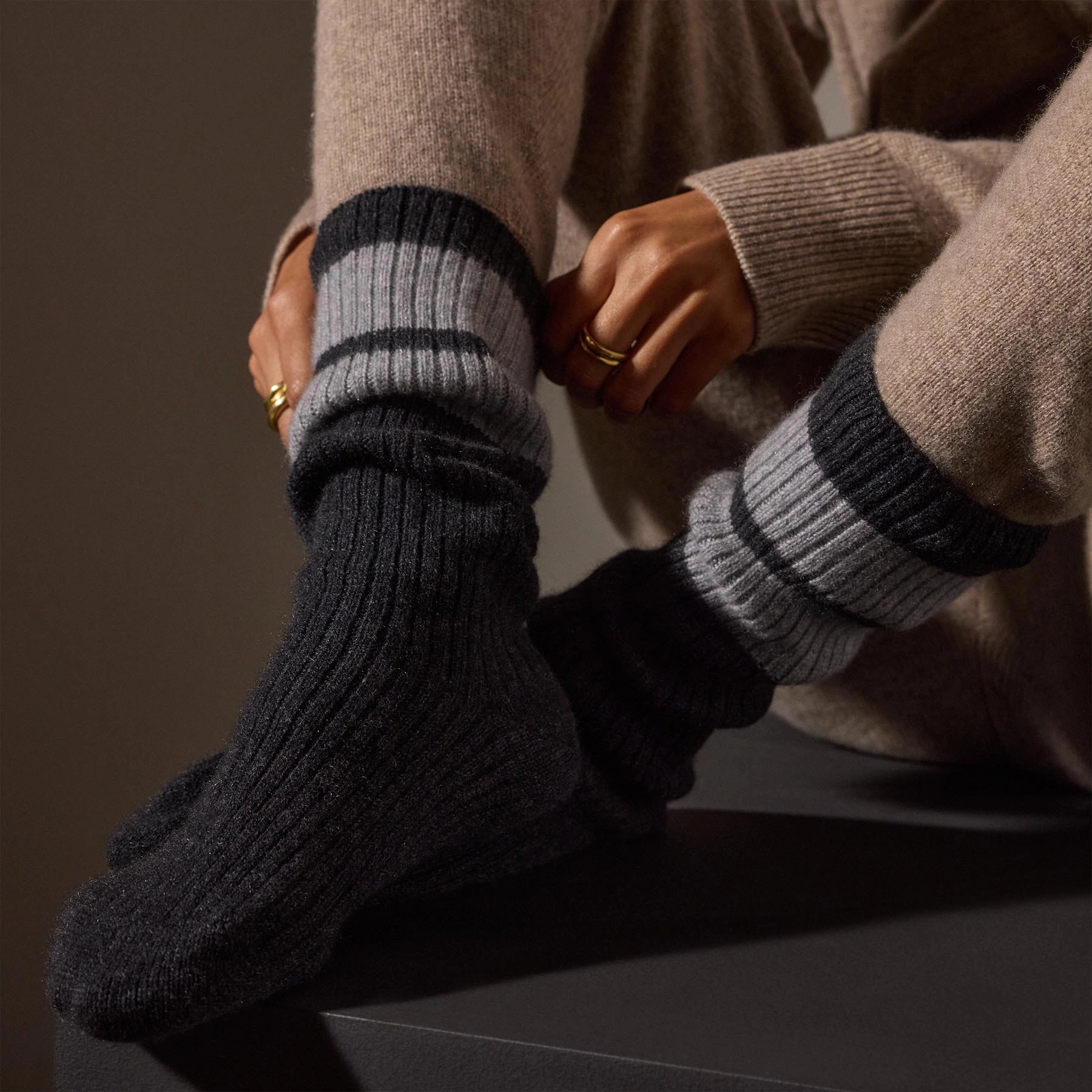 Long Chunky Cashmere Sock - Coal/Heather Grey