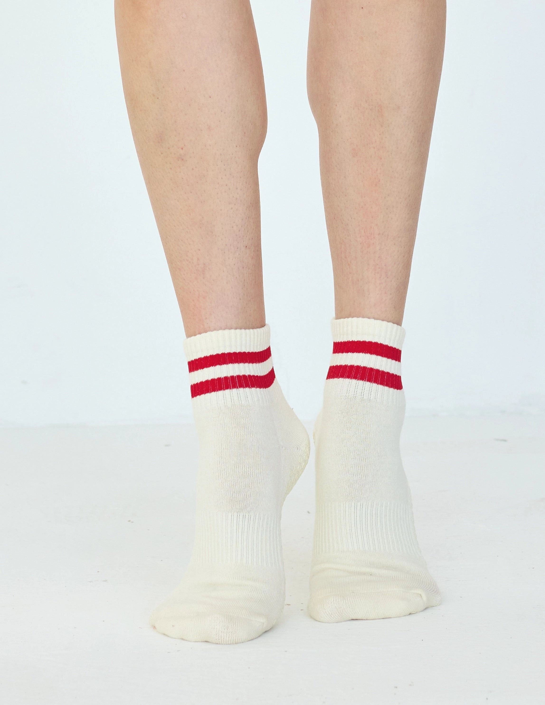 The Boyfriend Sock Off-White and Red